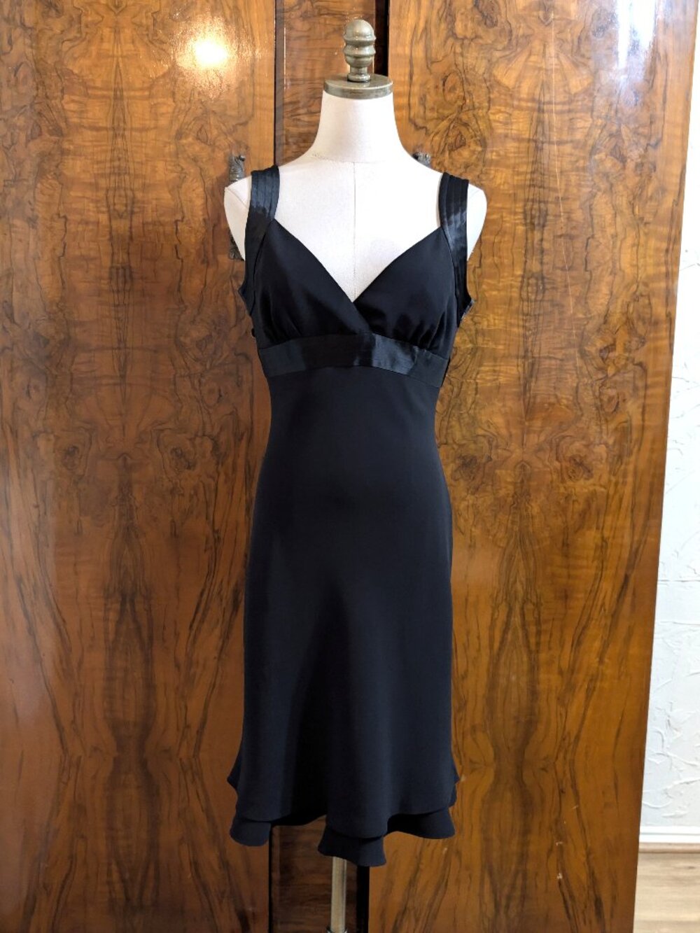 Vintage Jones New York Chiffon Cocktail Dress Size 6 Black Satin V-Neck Y2K Goth